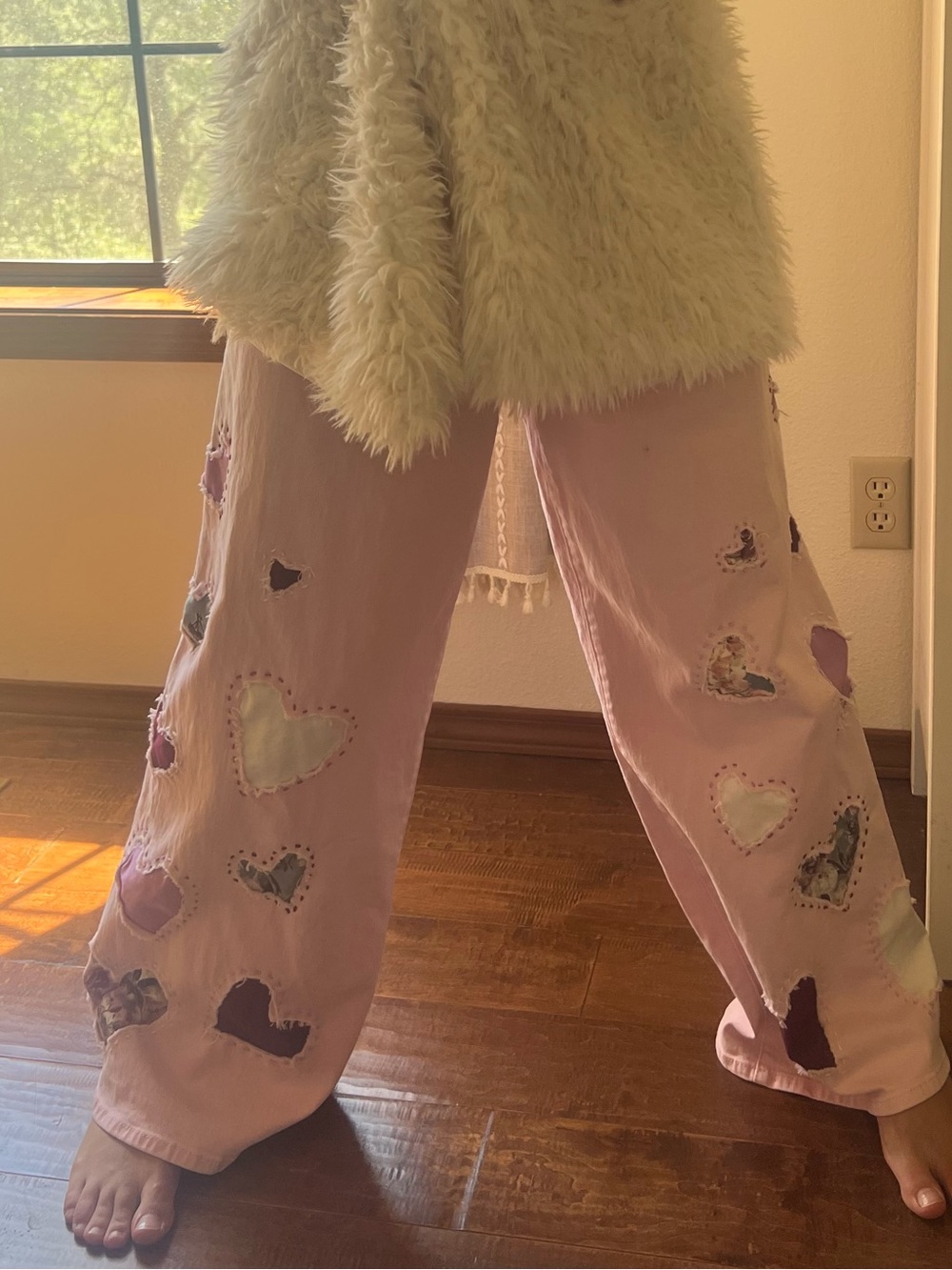 Hand stitched hearts jeans size 6 - Picture 4 of 16